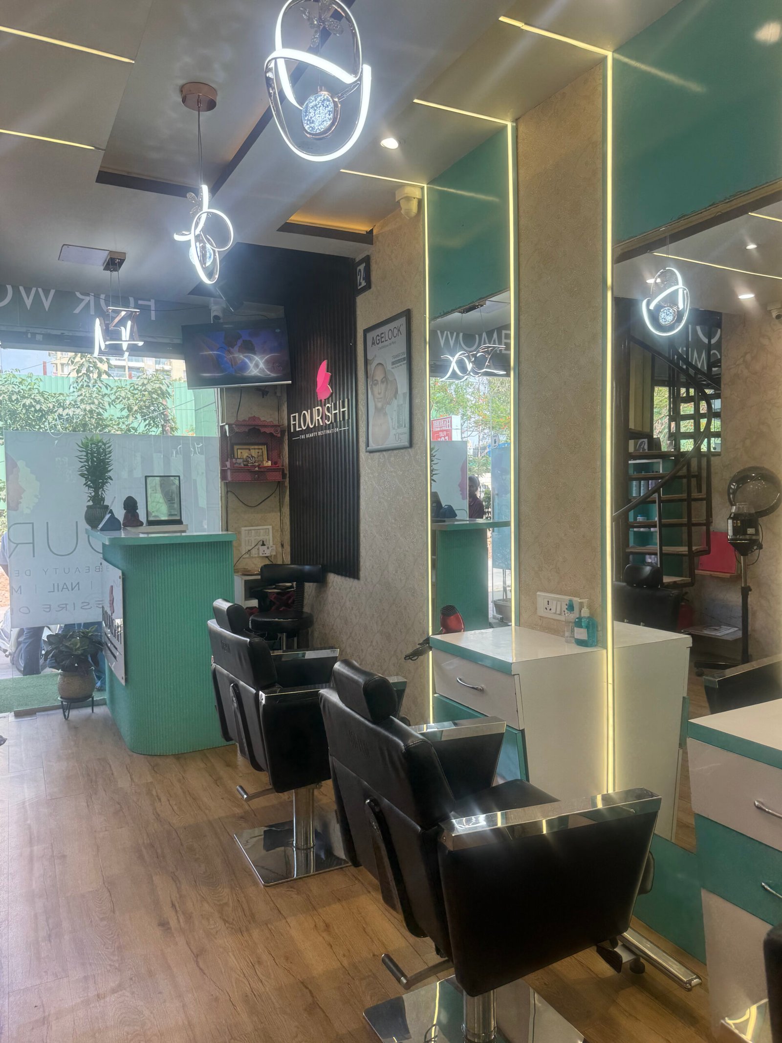 Flourishh Premium Salon in Wakad